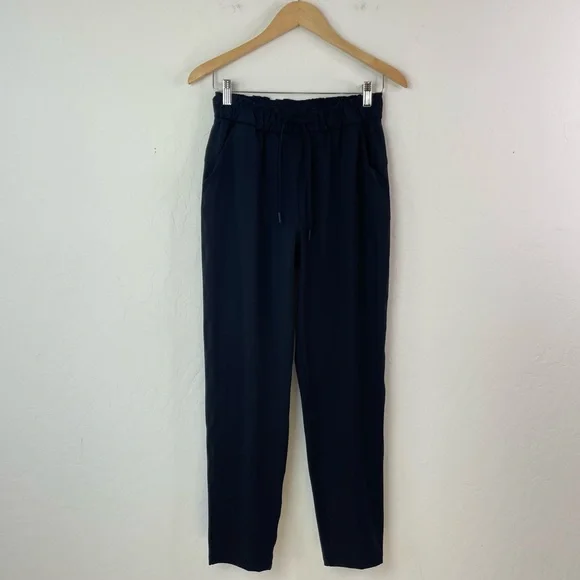 Lululemon Women’s Keep Moving Pant 7/8 High-Rise in Black Size 6 Style W5DCFS